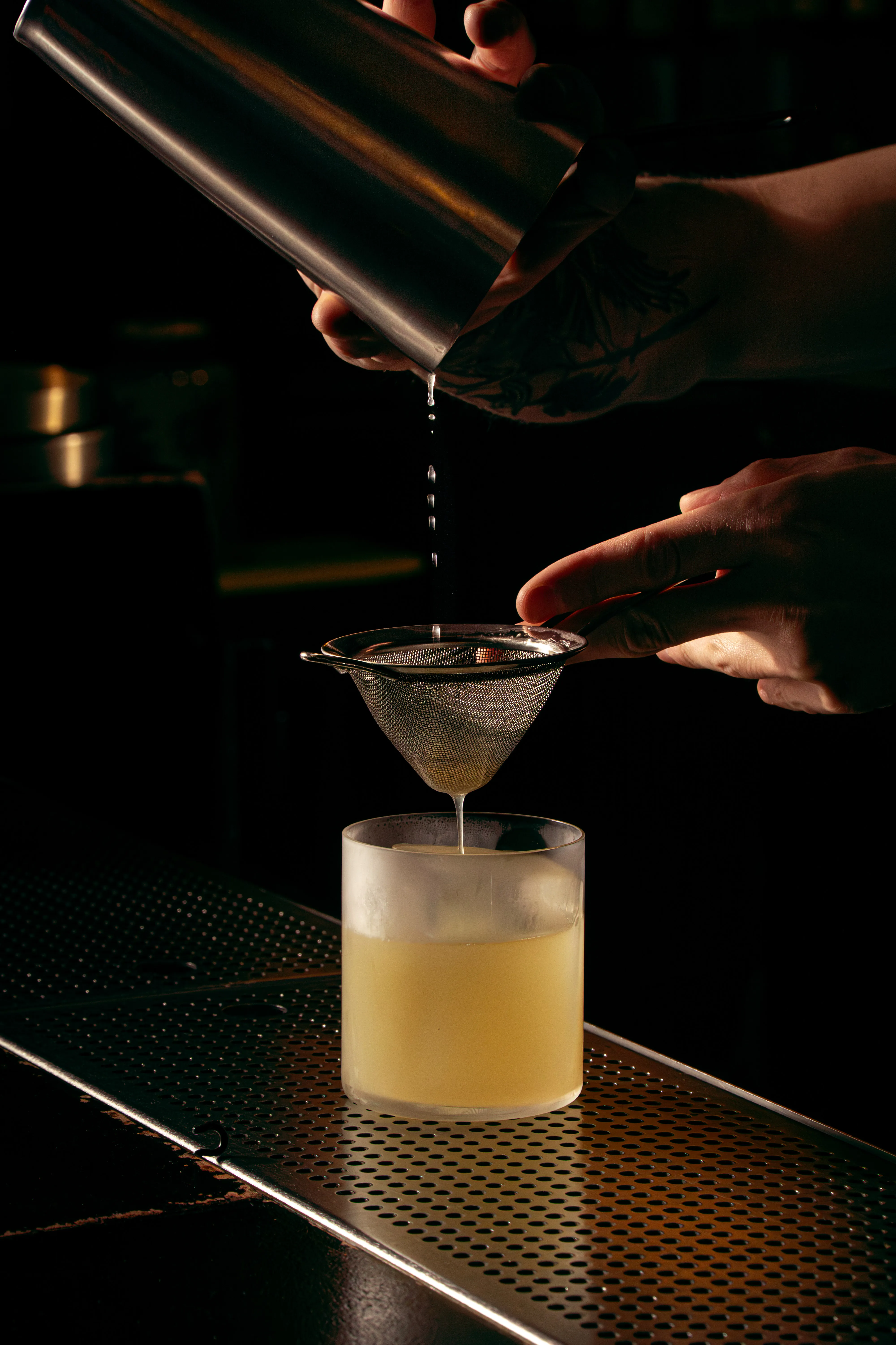 Bar 1802 Pouring
